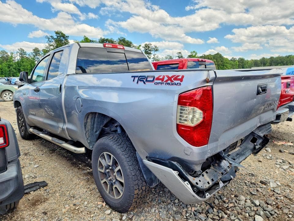 2018 TOYOTA TUNDRA SR5 2