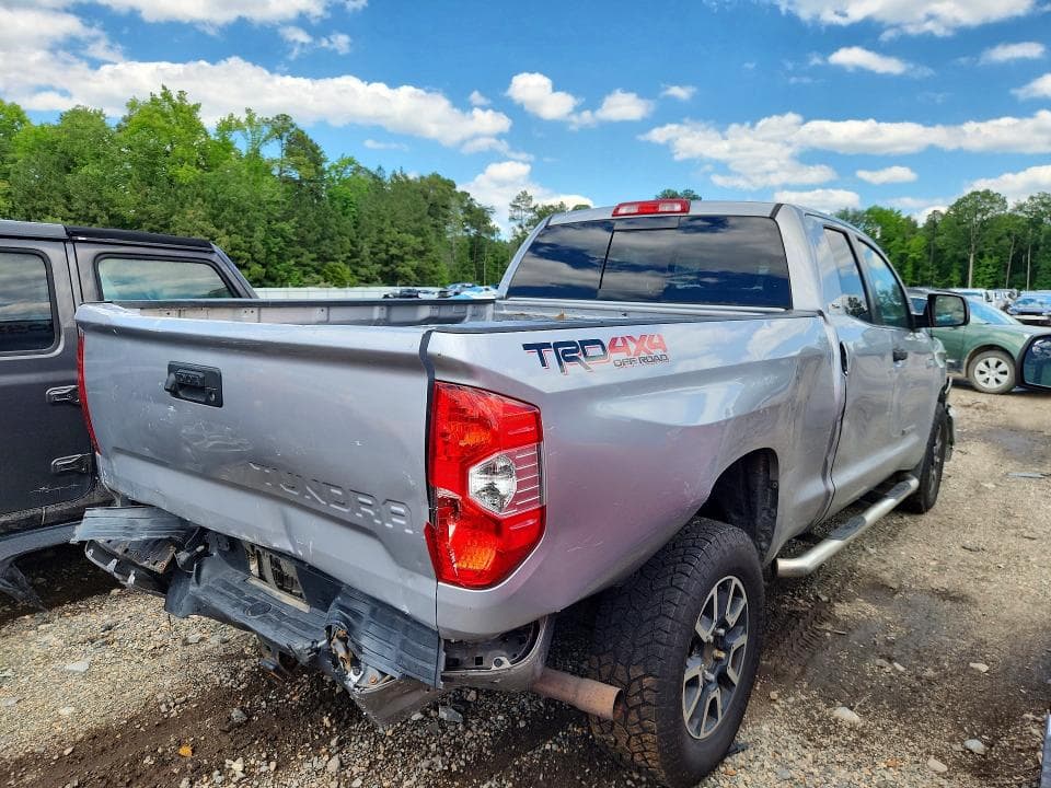 2018 TOYOTA TUNDRA SR5 3