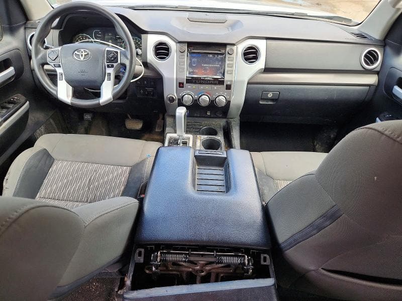 2018 TOYOTA TUNDRA SR5 8