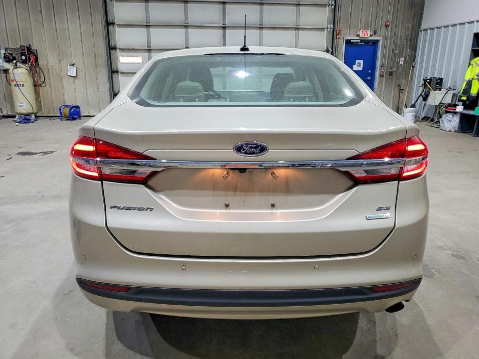 2017 FORD FUSION SE 6