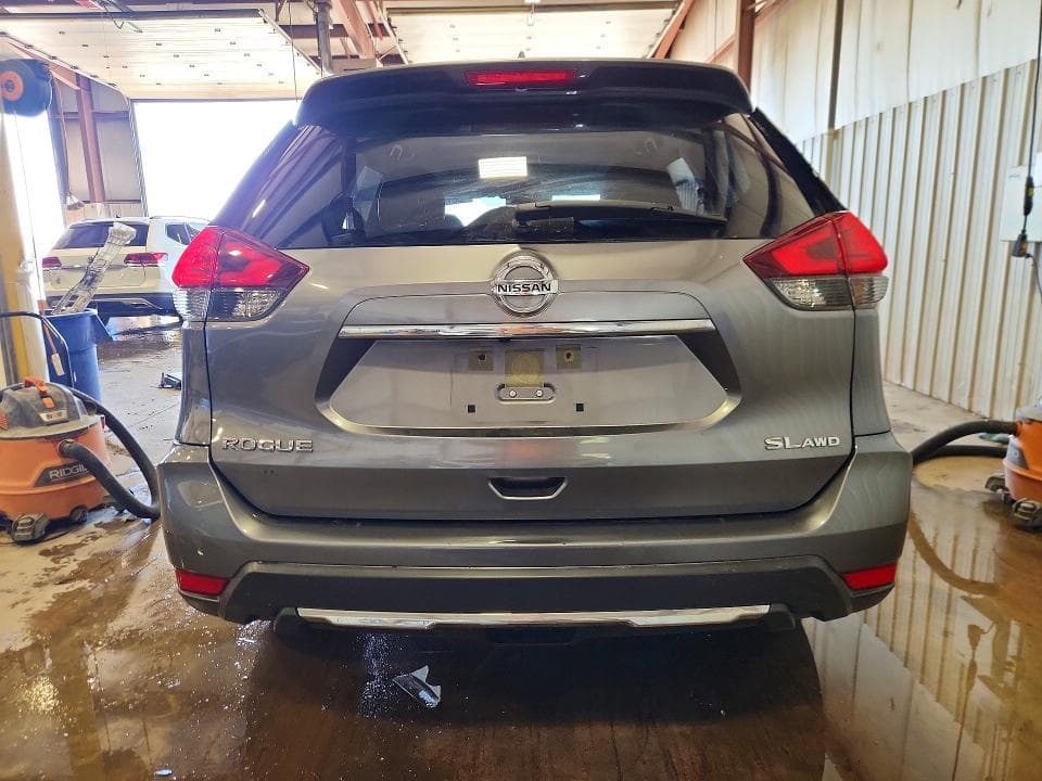 2017 NISSAN ROGUE SL 6