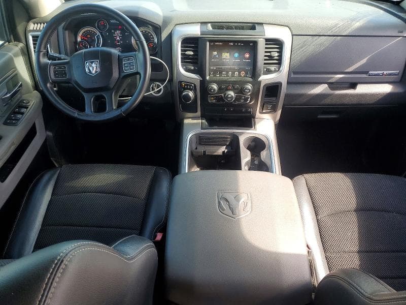 2017 RAM 1500 SLT 8
