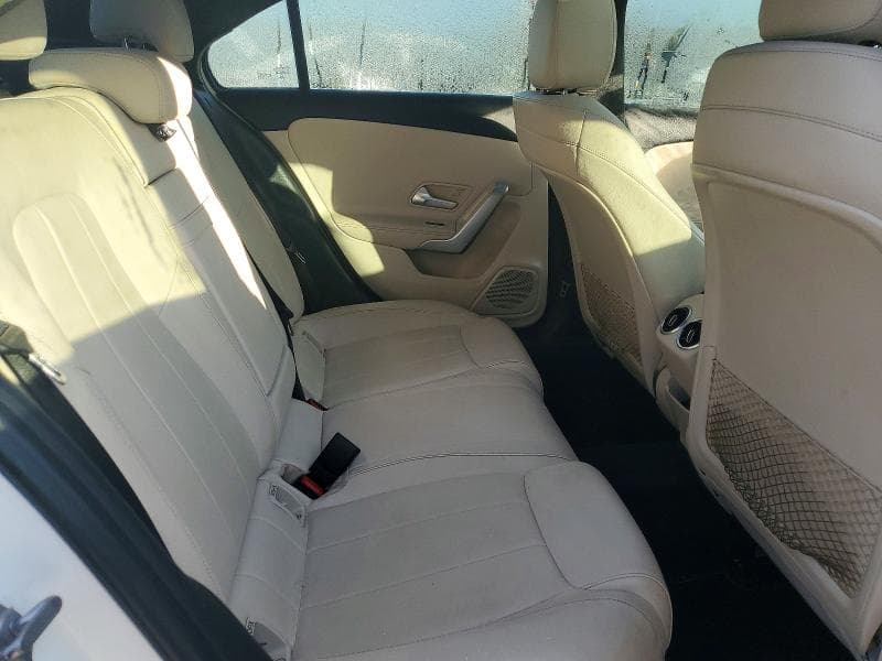 2020 MERCEDES-BENZ A 220 10