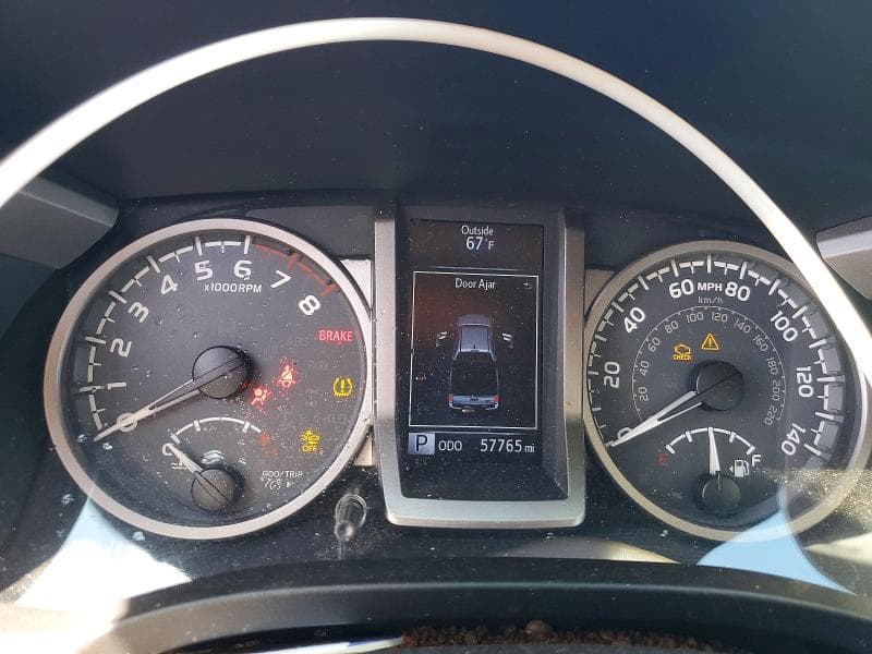 2018 TOYOTA TACOMA SR5 V6 SR5 V6 9