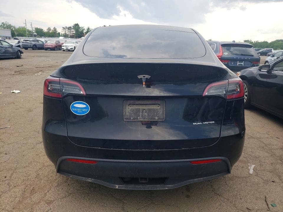 2023 TESLA MODEL Y 6