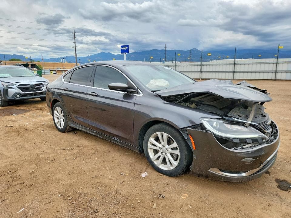 2016 CHRYSLER 200 LIMITED 4