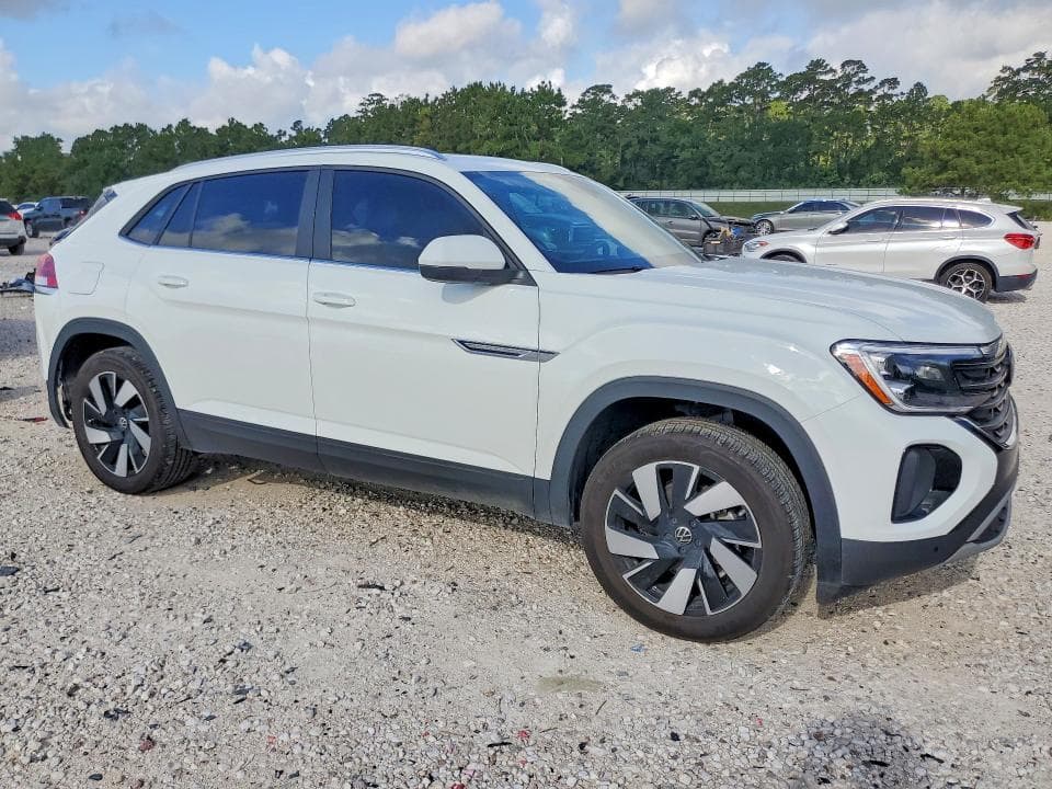 2025 VOLKSWAGEN ATLAS CROSS SPORT SE 4