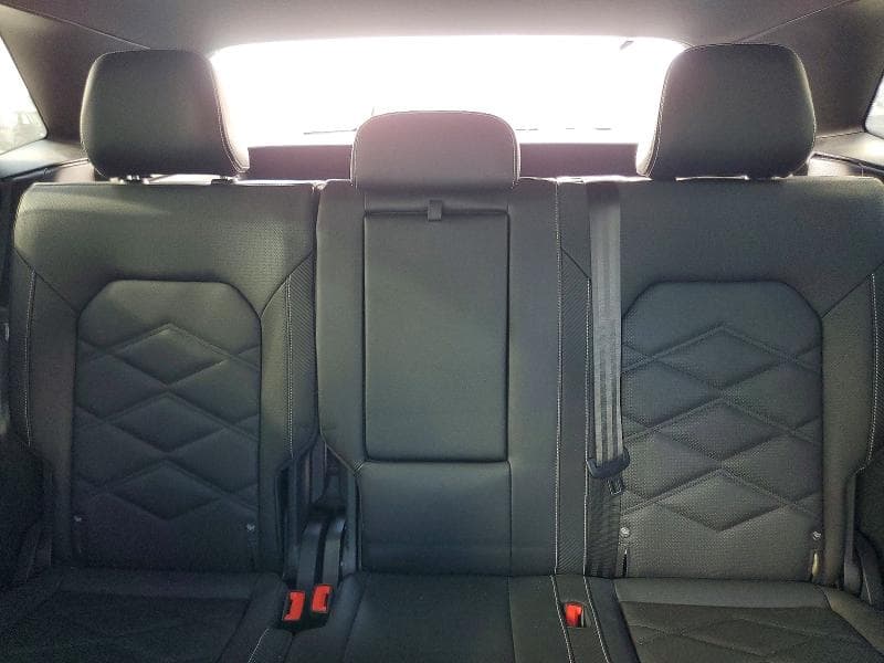 2025 VOLKSWAGEN ATLAS CROSS SPORT SE 10