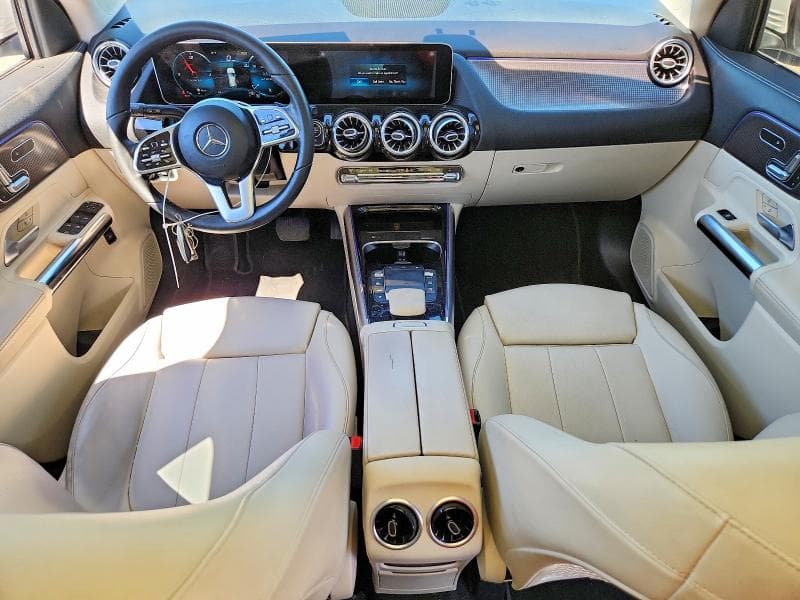 2021 MERCEDES-BENZ GLA 250 4MATIC 8