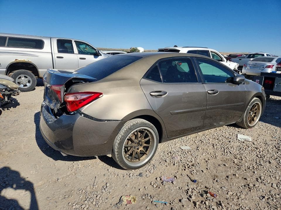 2019 TOYOTA COROLLA LE 3