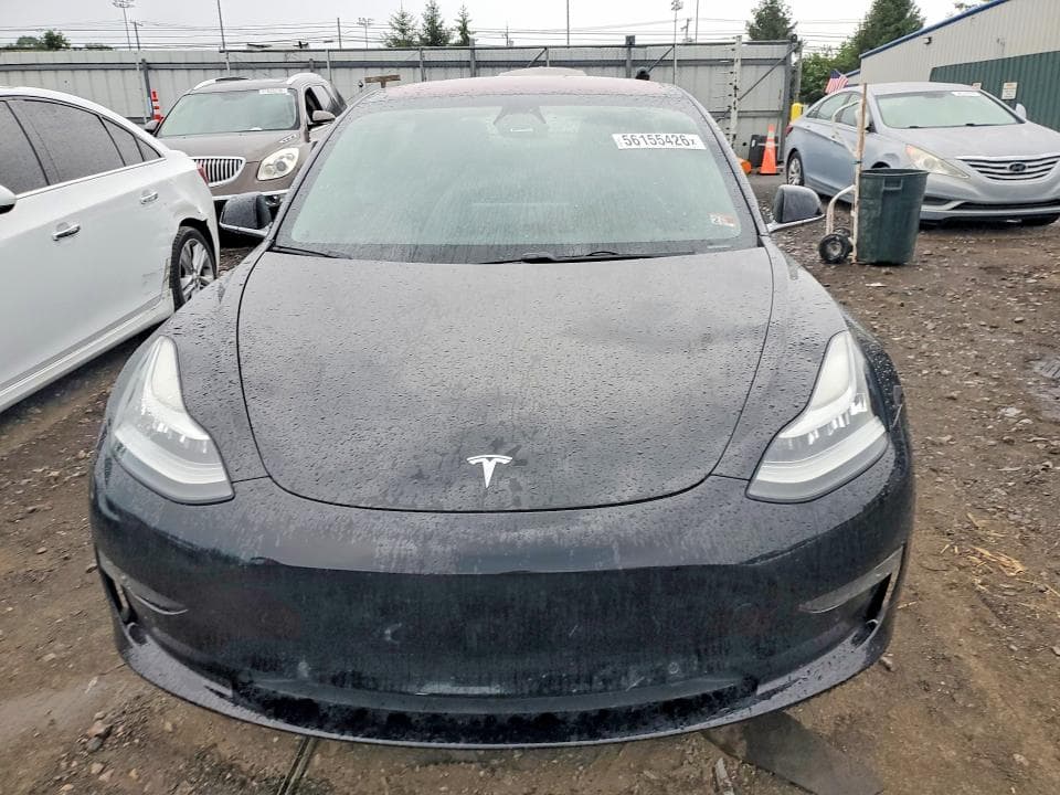2018 TESLA MODEL 3 5