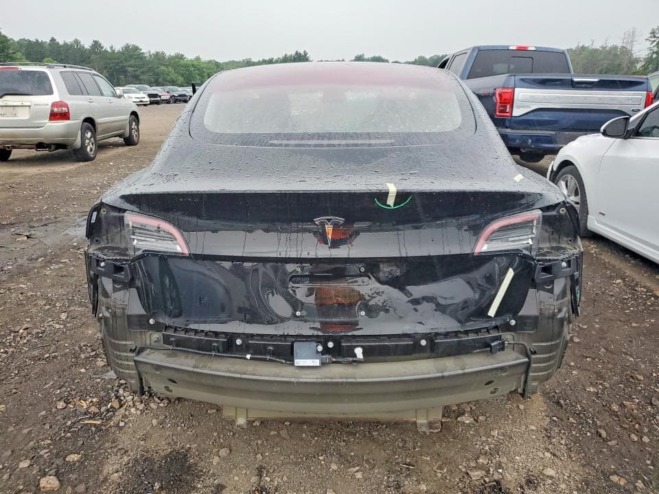 2018 TESLA MODEL 3 6
