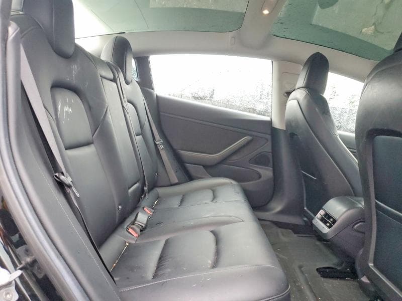 2018 TESLA MODEL 3 10