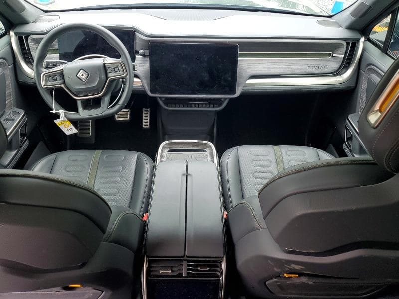2022 RIVIAN R1T ADVENTURE 8