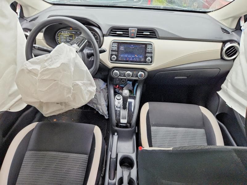 2022 NISSAN VERSA SV SV 8