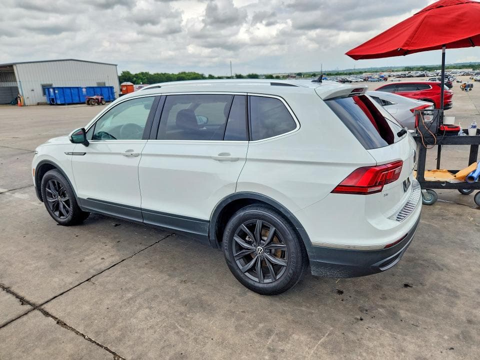 2024 VOLKSWAGEN TIGUAN SE 2