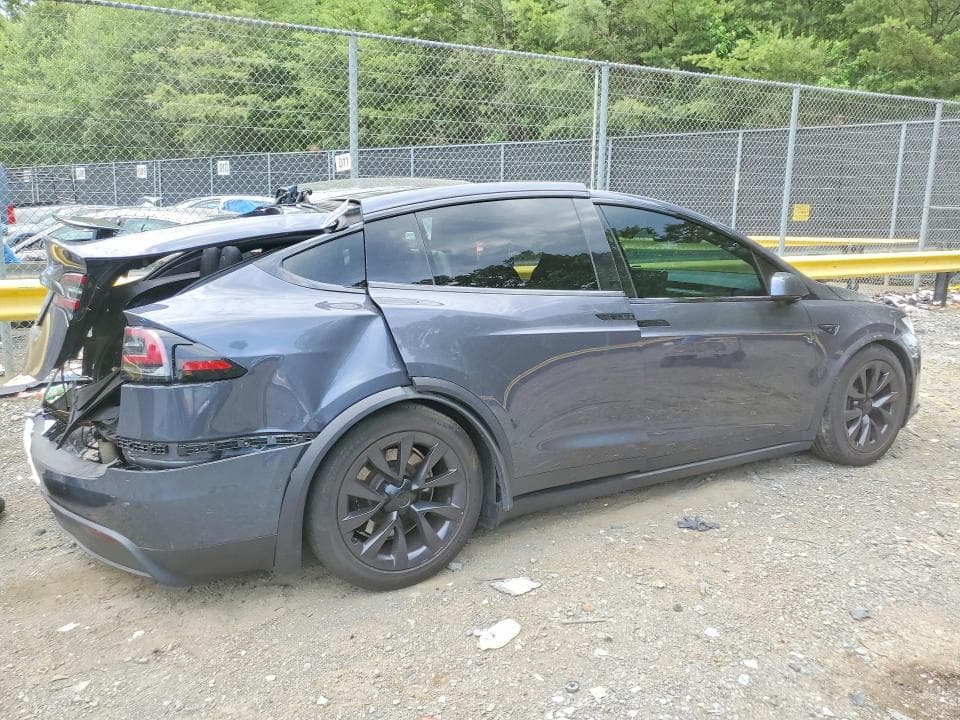 2022 TESLA MODEL X 3