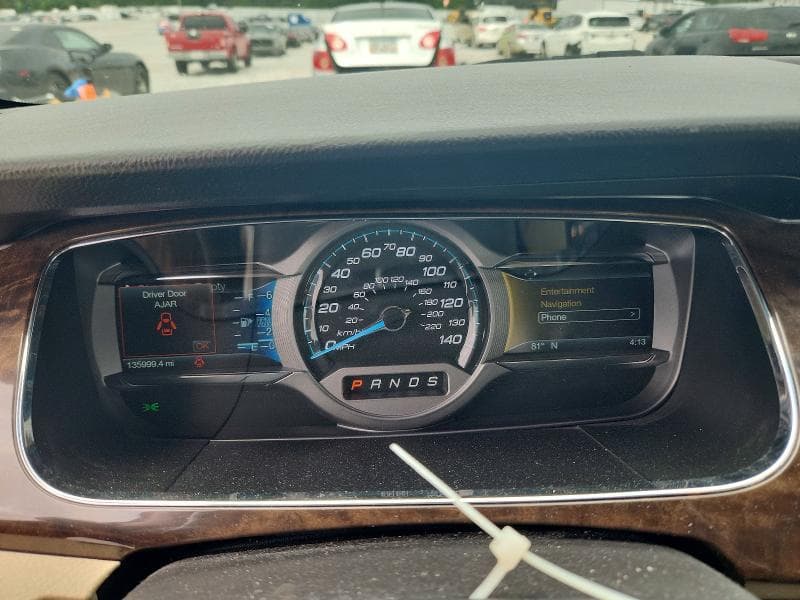2018 FORD TAURUS LIMITED 9