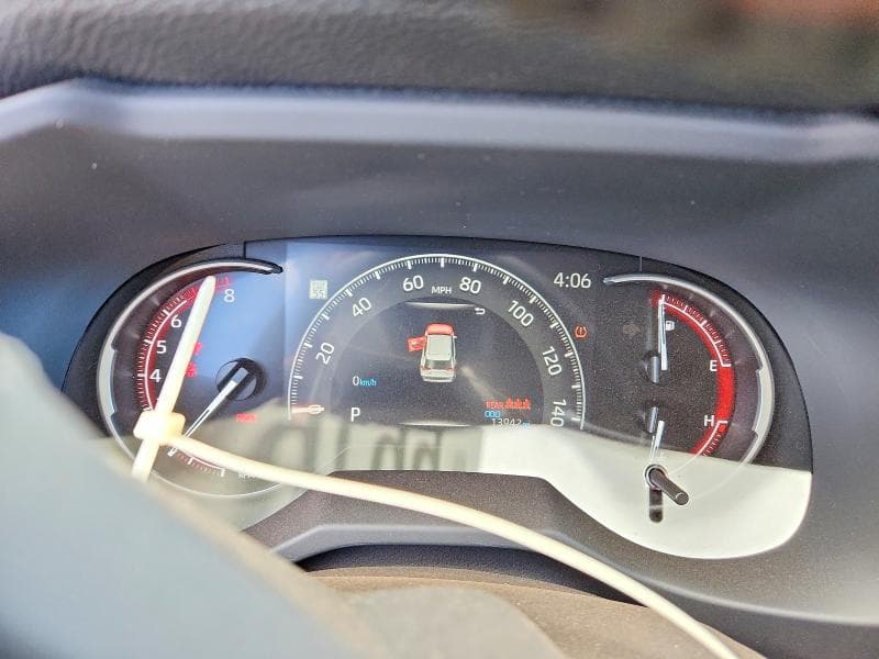 2024 TOYOTA RAV4 XLE PREMIUM XLE PREMIUM 9