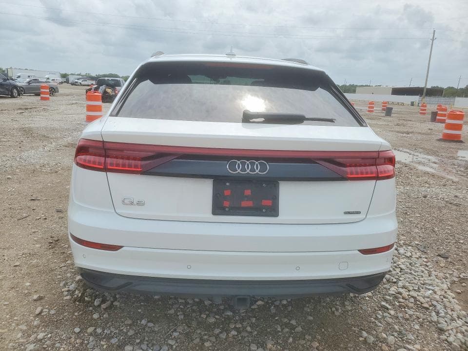 2021 AUDI Q8 PREMIUM 6