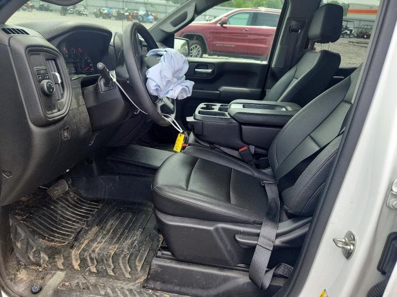 2025 CHEVROLET SILVERADO C1500 7