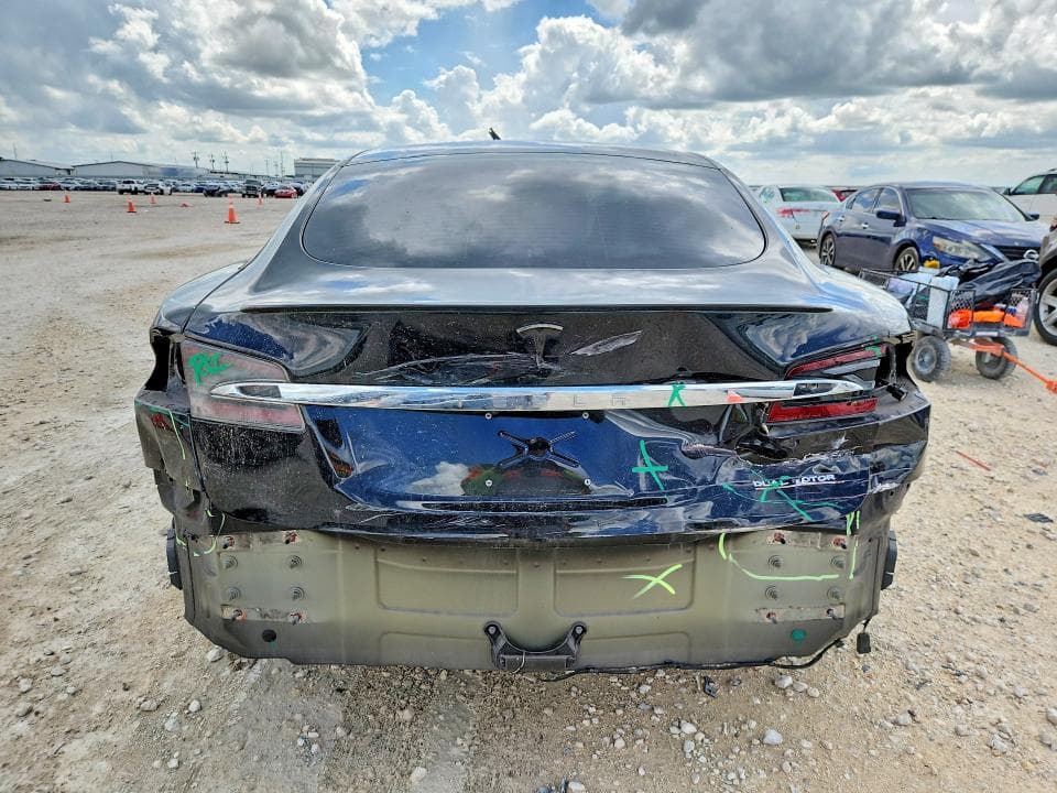 2020 TESLA MODEL S 6