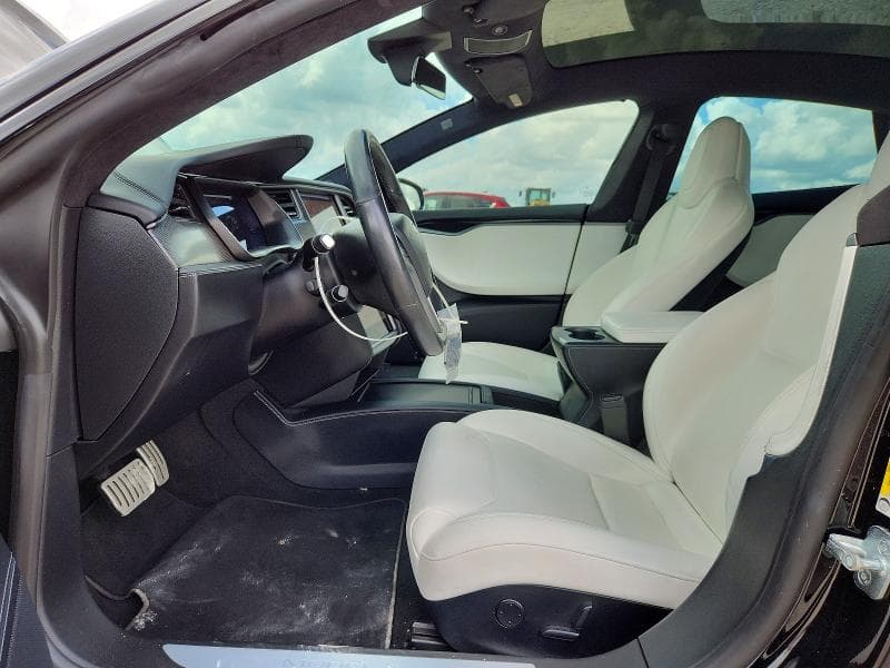 2020 TESLA MODEL S 7