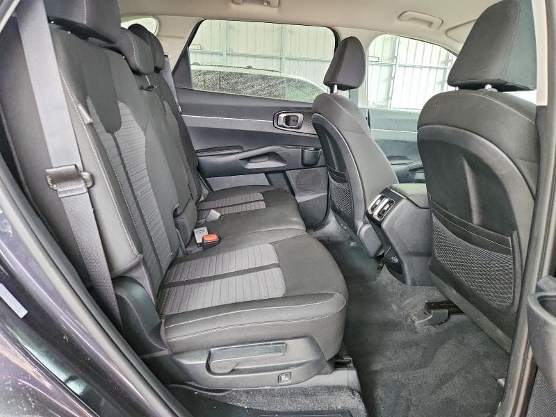 2026 KIA SORENTO LX 11