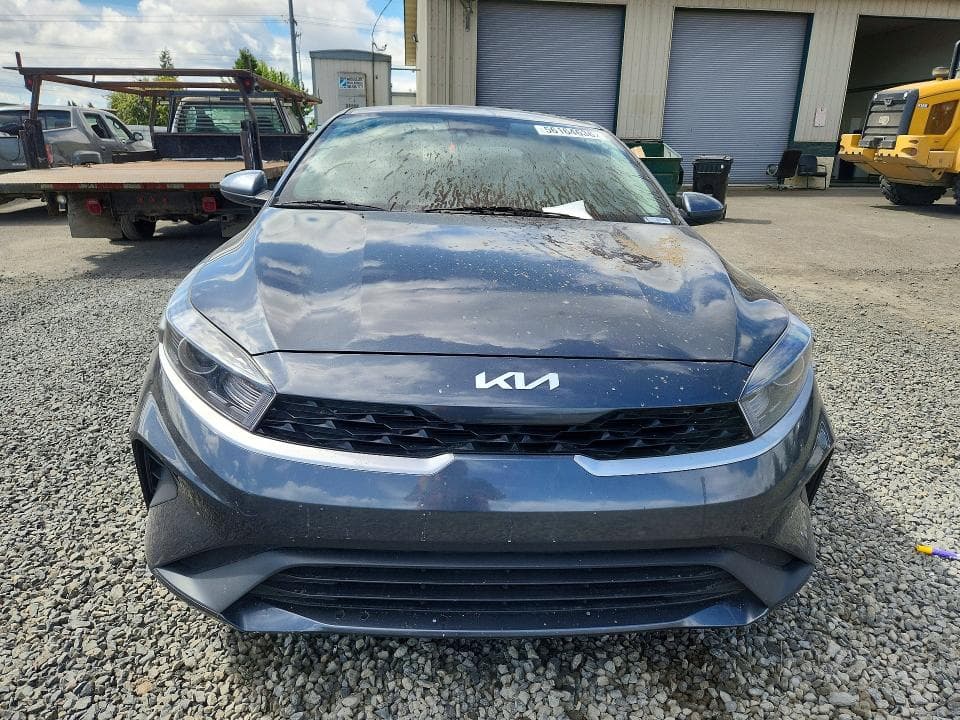 2023 KIA FORTE LXS 5