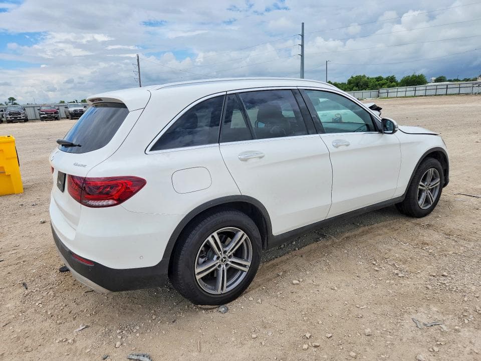 2022 MERCEDES-BENZ GLC 300 4MATIC 3