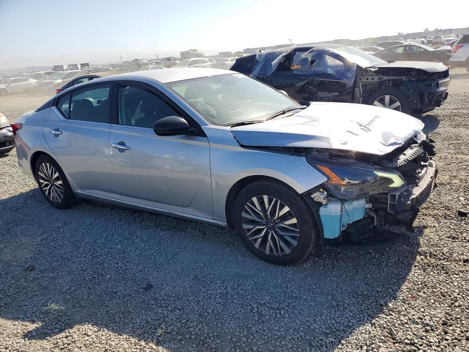 2024 NISSAN ALTIMA SV 4