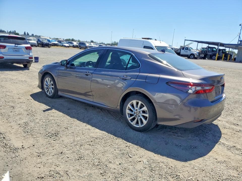 2023 TOYOTA CAMRY LE 2