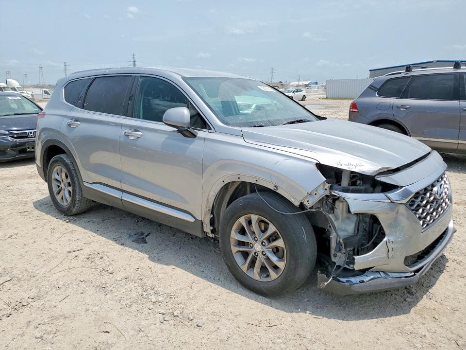2020 HYUNDAI SANTA FE SEL 4