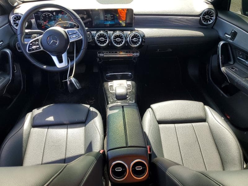 2020 MERCEDES-BENZ A 220 8