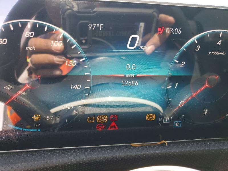 2020 MERCEDES-BENZ A 220 9