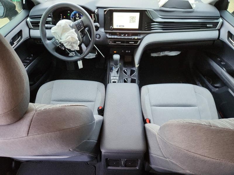 2026 TOYOTA CAMRY LE 8
