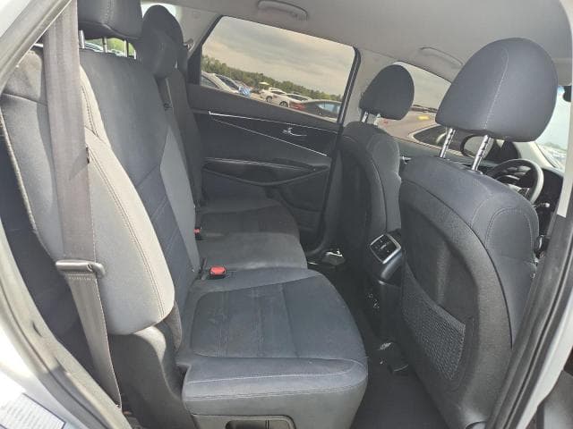 2020 KIA SORENTO S 10