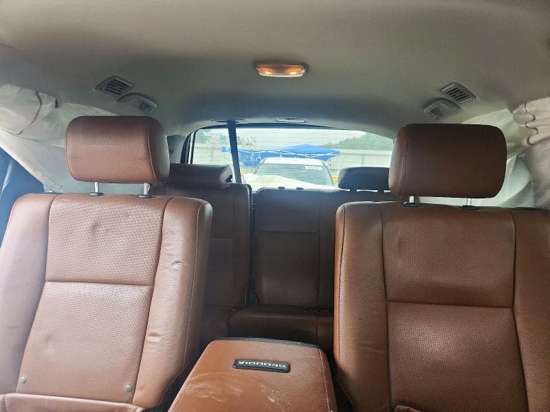 2017 TOYOTA SEQUOIA PLATINUM 10