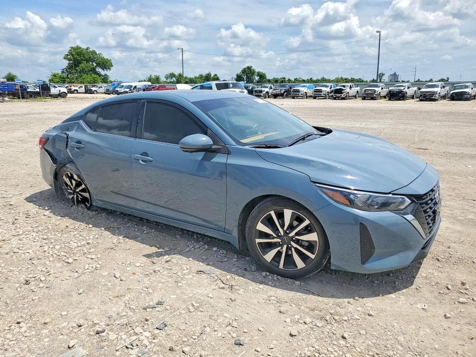 2025 NISSAN SENTRA SV 4
