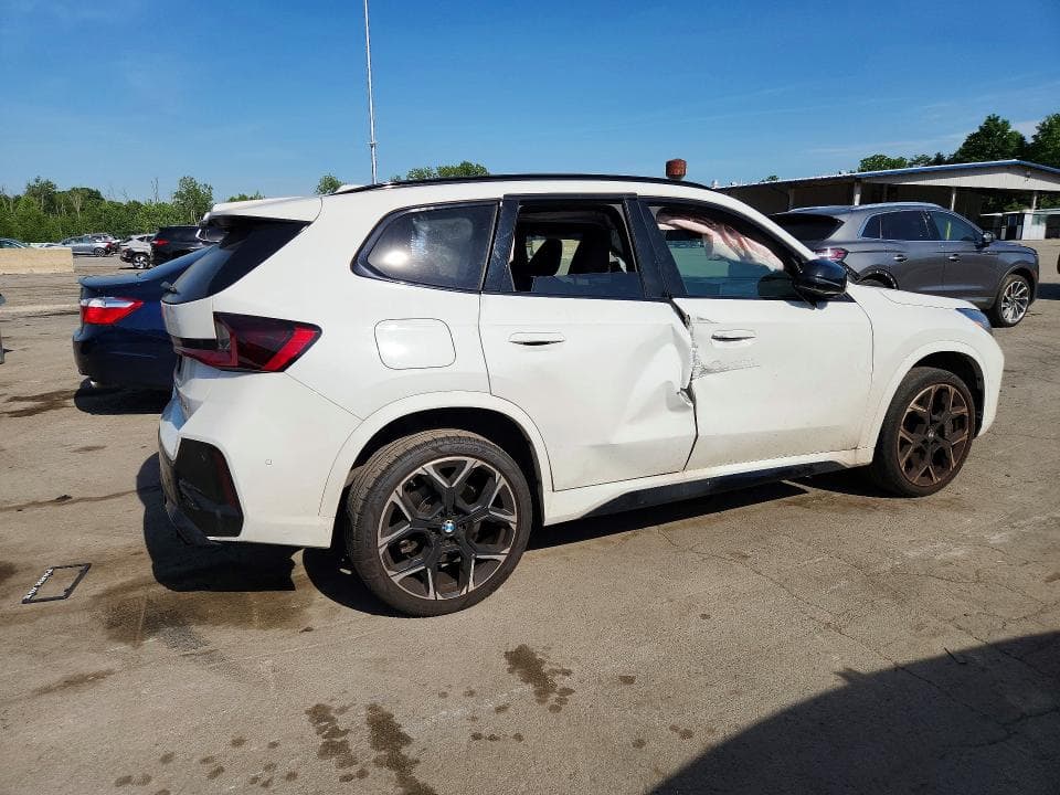 2024 BMW X1 3