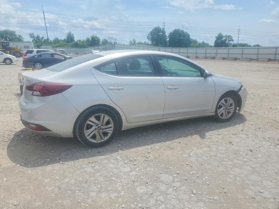 2019 HYUNDAI ELANTRA SEL 3