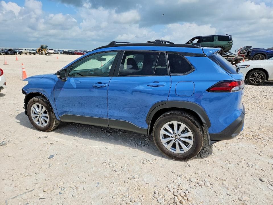 2026 TOYOTA COROLLA CROSS LE LE 2