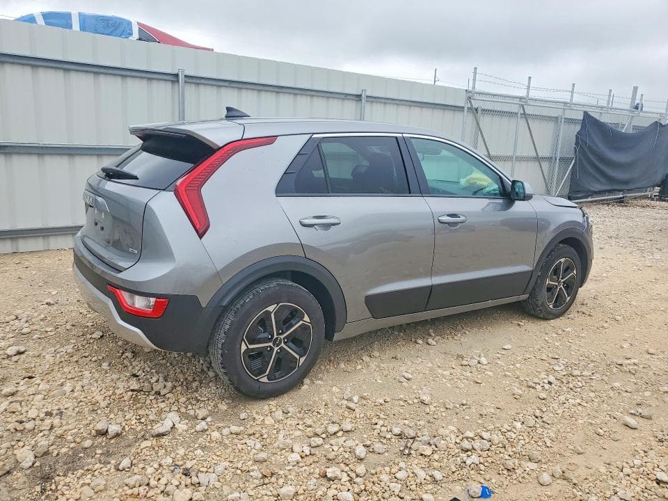 2026 KIA NIRO LX 3