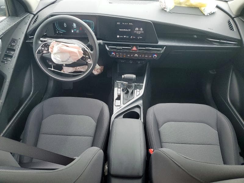 2026 KIA NIRO LX 8
