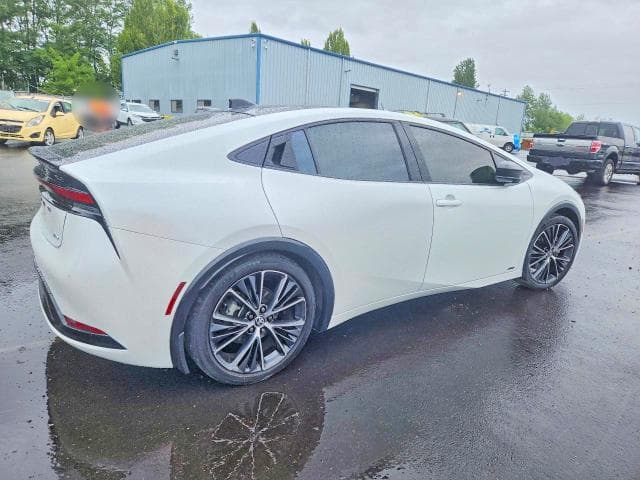 2024 TOYOTA PRIUS XLE XLE 3