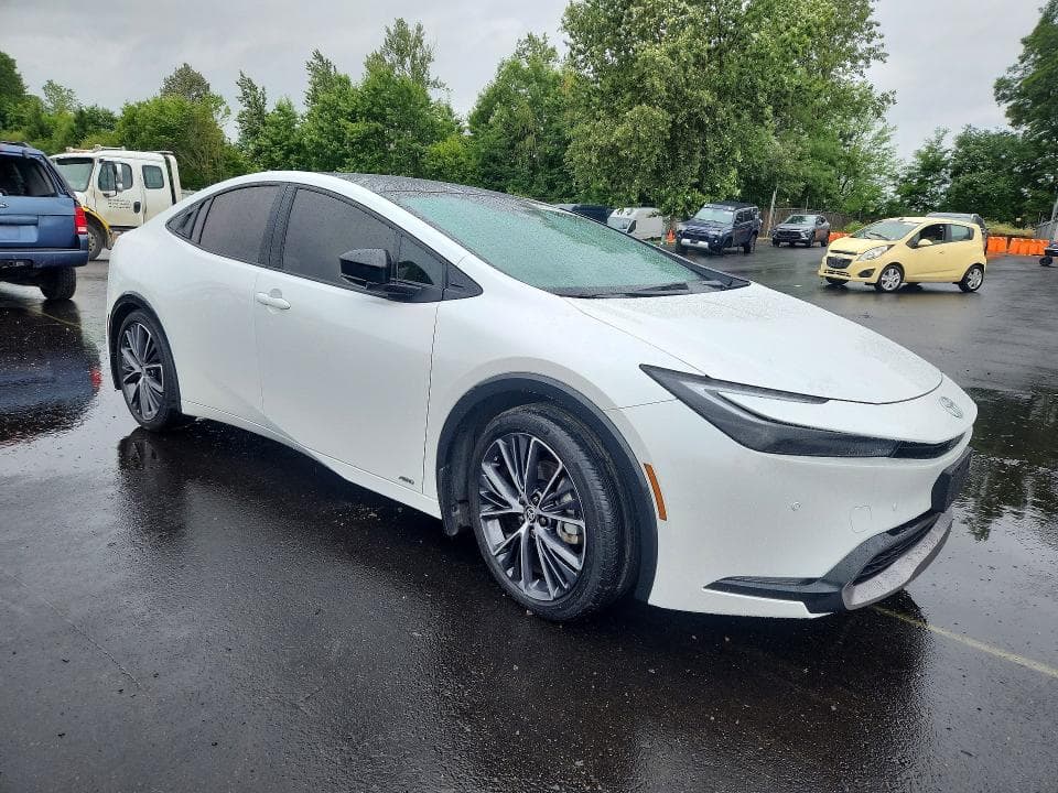 2024 TOYOTA PRIUS XLE XLE 4