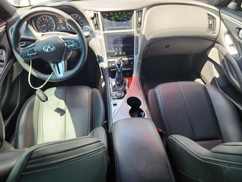 2021 INFINITI Q60 LUXE 8