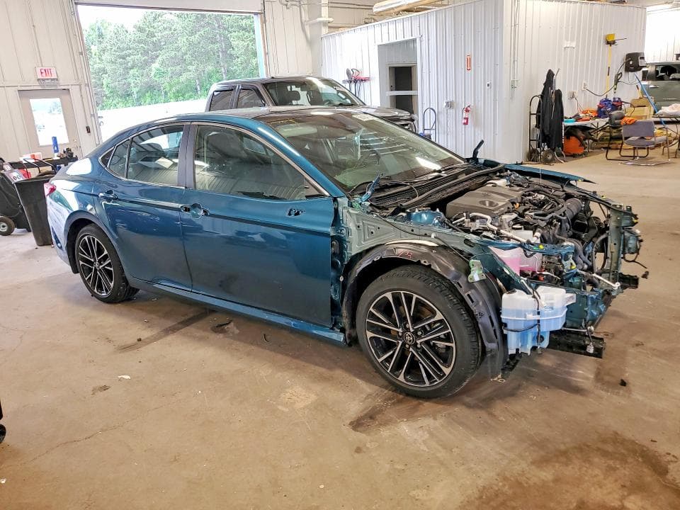 2025 TOYOTA CAMRY XLE XLE 4