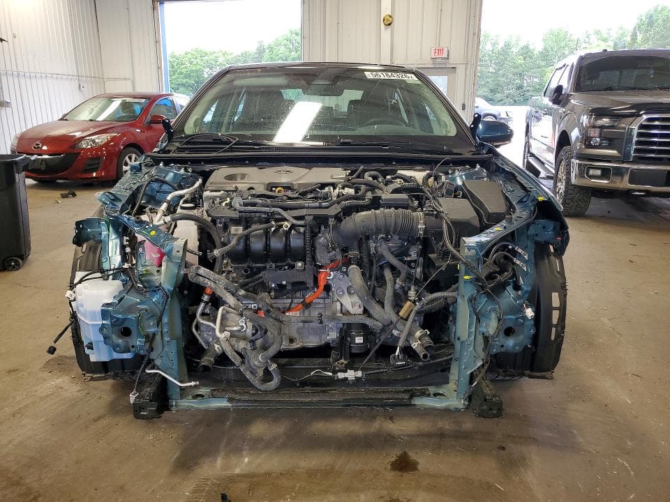 2025 TOYOTA CAMRY XLE XLE 5