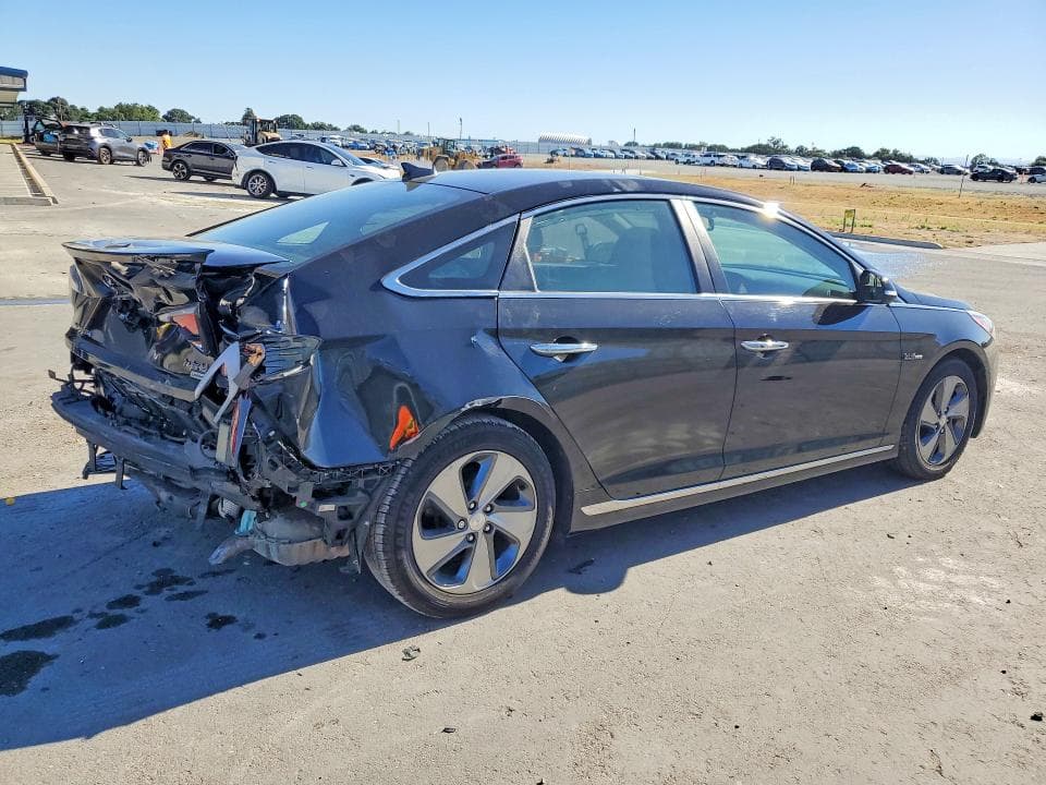 2017 HYUNDAI SONATA HYBRID LIMITED 3